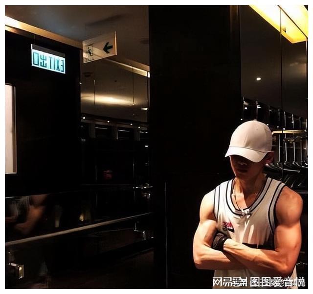 明星健身房_剧组健身女明星_娱乐圈健身女星