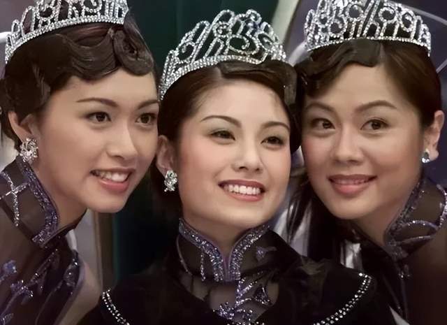 女演员健身_娱乐圈健身女星_剧组健身女明星