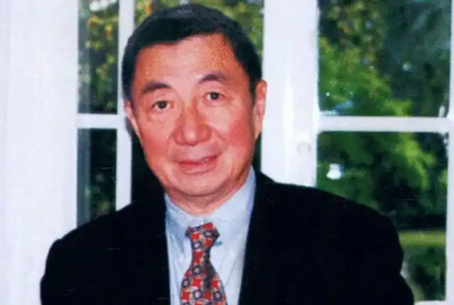 中国足球英雄人物_中国足球的历史上的英雄_中国历史足球名人