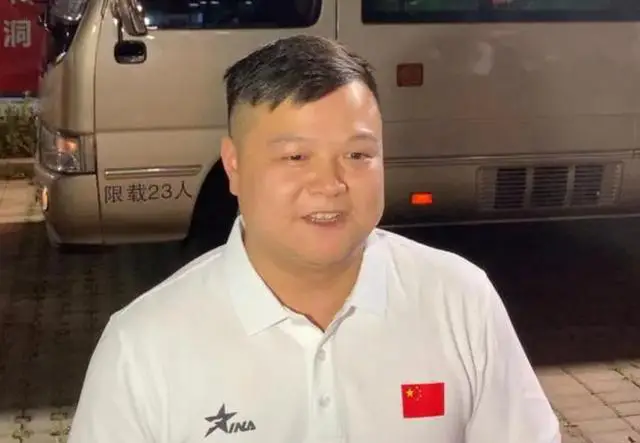举重冠军什么龙_举重冠军龙清泉多高_举重冠军龙清泉现状