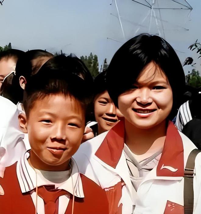 举重冠军龙岩人_举重冠军什么龙_举重冠军龙清泉现状
