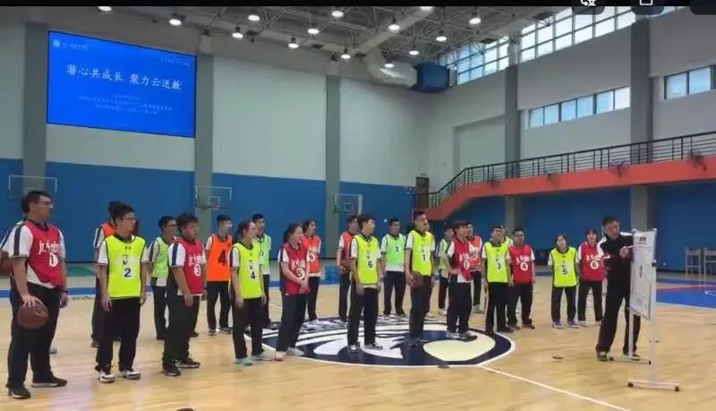 初中篮球赛事_东阳初中篮球赛规则是_初中篮球赛一般打多少分