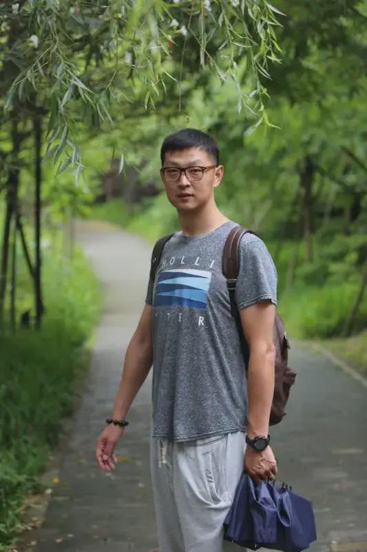 上海游泳世界冠军_上海游泳队女队员张思诗_上海张奇才游泳冠军
